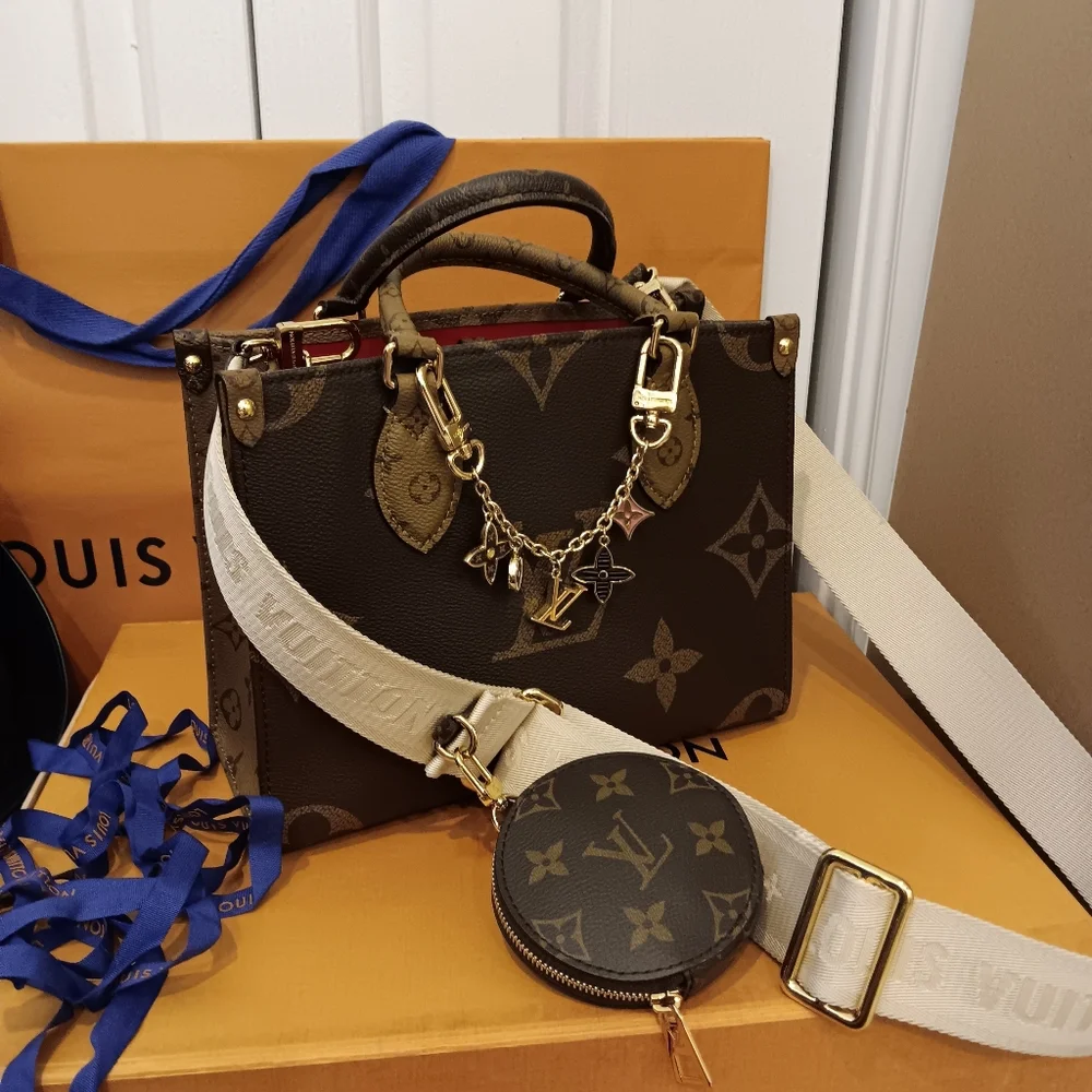 Traded 💕 Louis Vuitton OnTheGo Pm - Just Showing - Picture 1 of 7